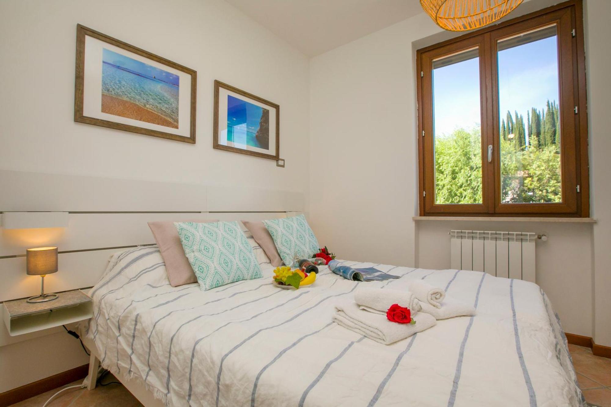 Casa Valtenesi Польпенацце-дель-Гарда Экстерьер фото