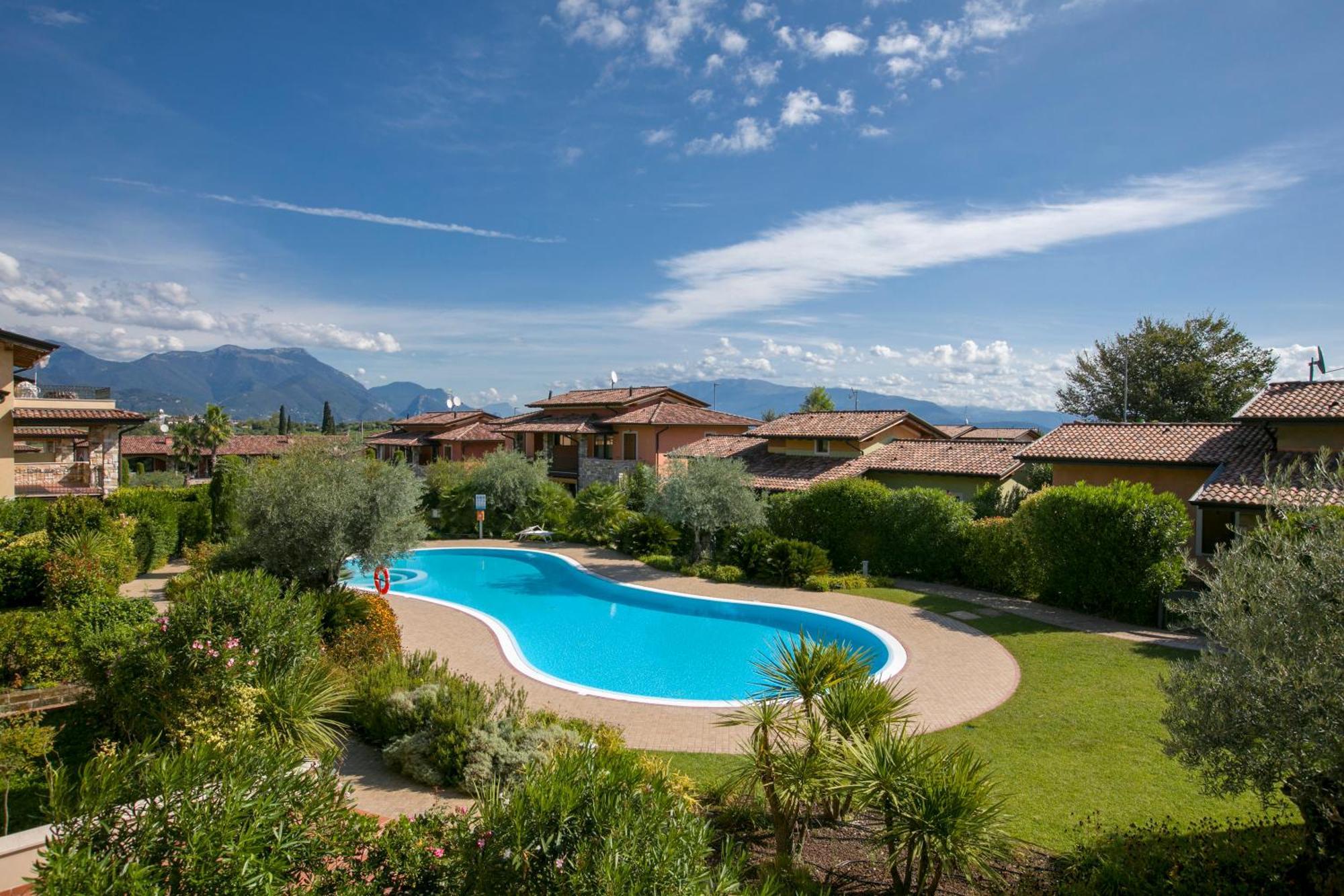 Casa Valtenesi Польпенацце-дель-Гарда Экстерьер фото